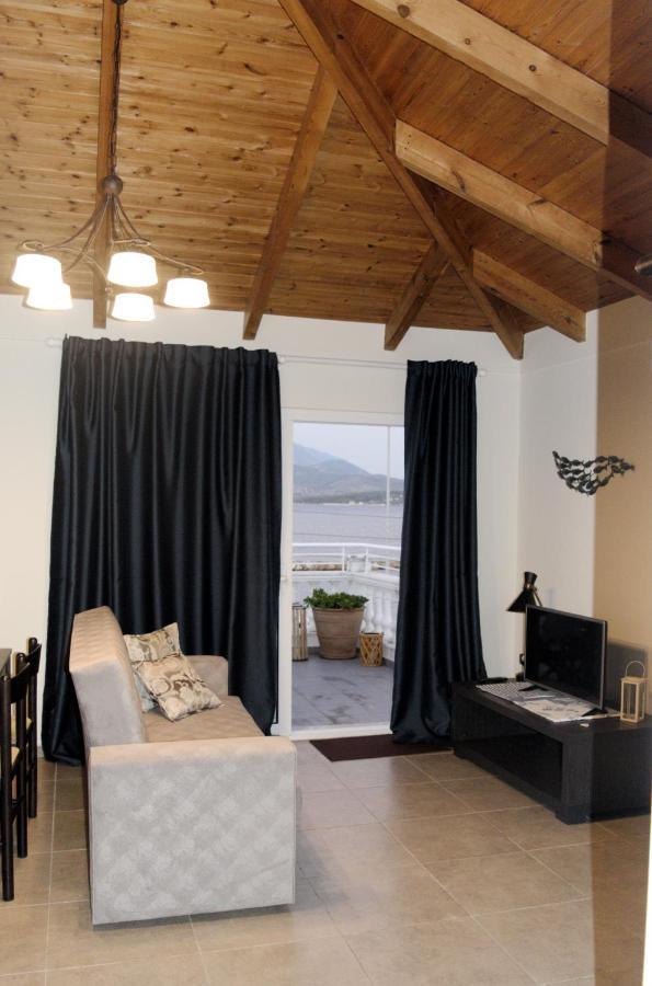 Apartmán La Maison Bleue Lixouri Exteriér fotografie